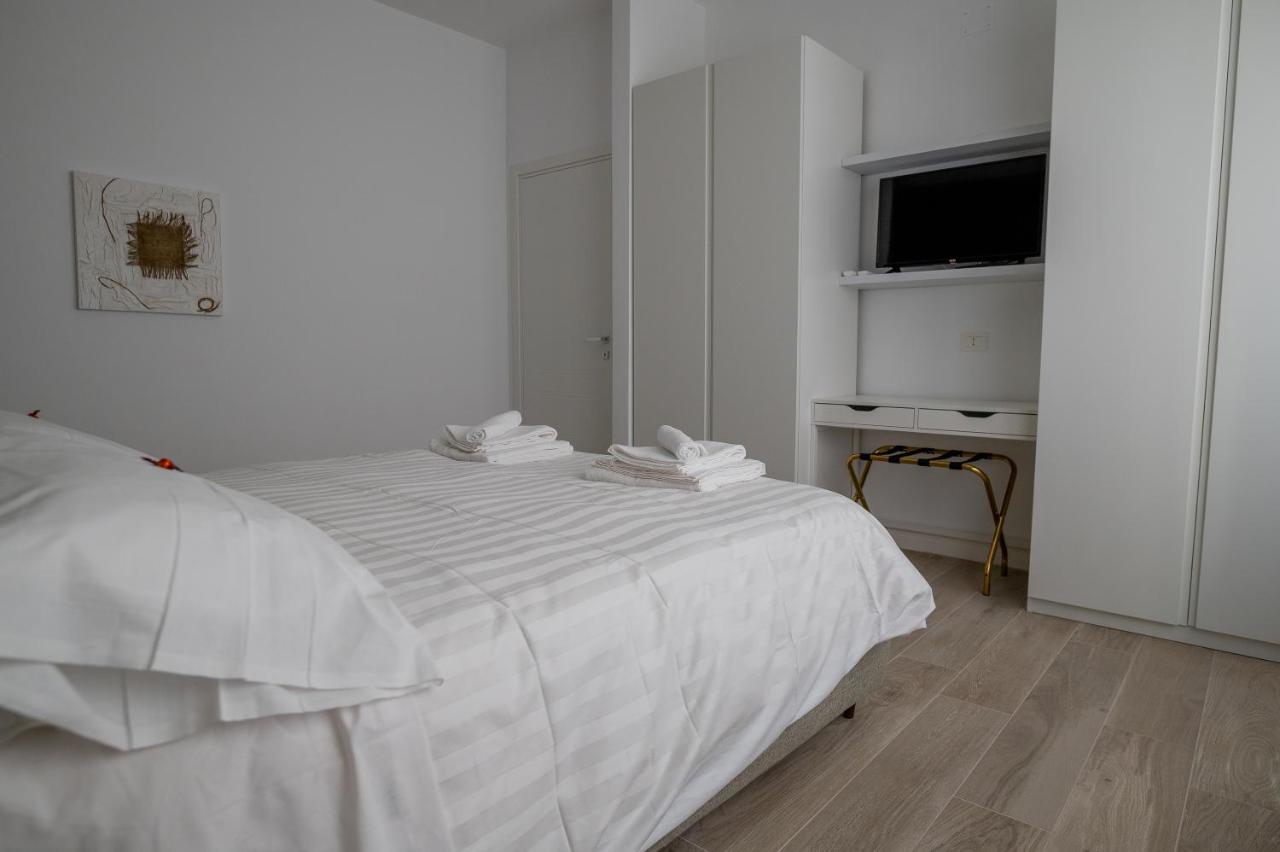 Gabri Guest House Bari Exterior photo